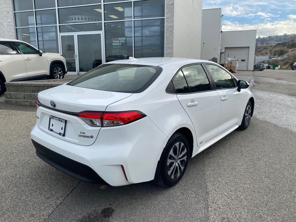 2024 Toyota Corolla Hybrid LE AWD in Kamloops, British Columbia - 5 - w1024h768px