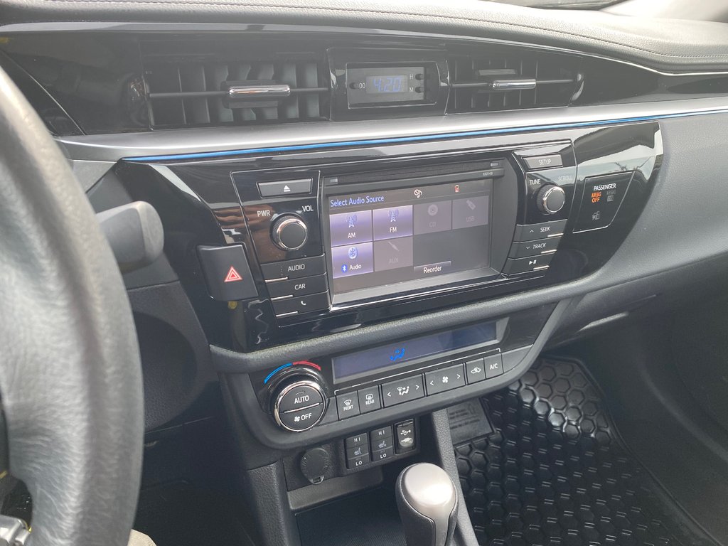 2015 Toyota Corolla S in Kamloops, British Columbia - 15 - w1024h768px