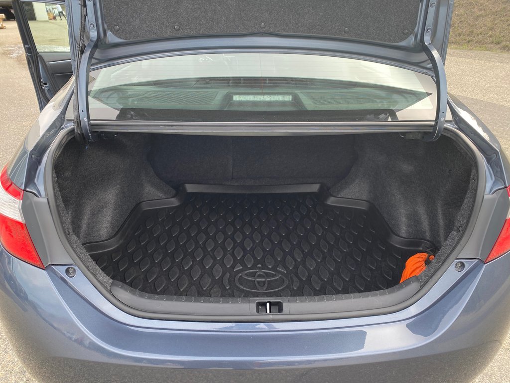 2015 Toyota Corolla S in Kamloops, British Columbia - 9 - w1024h768px