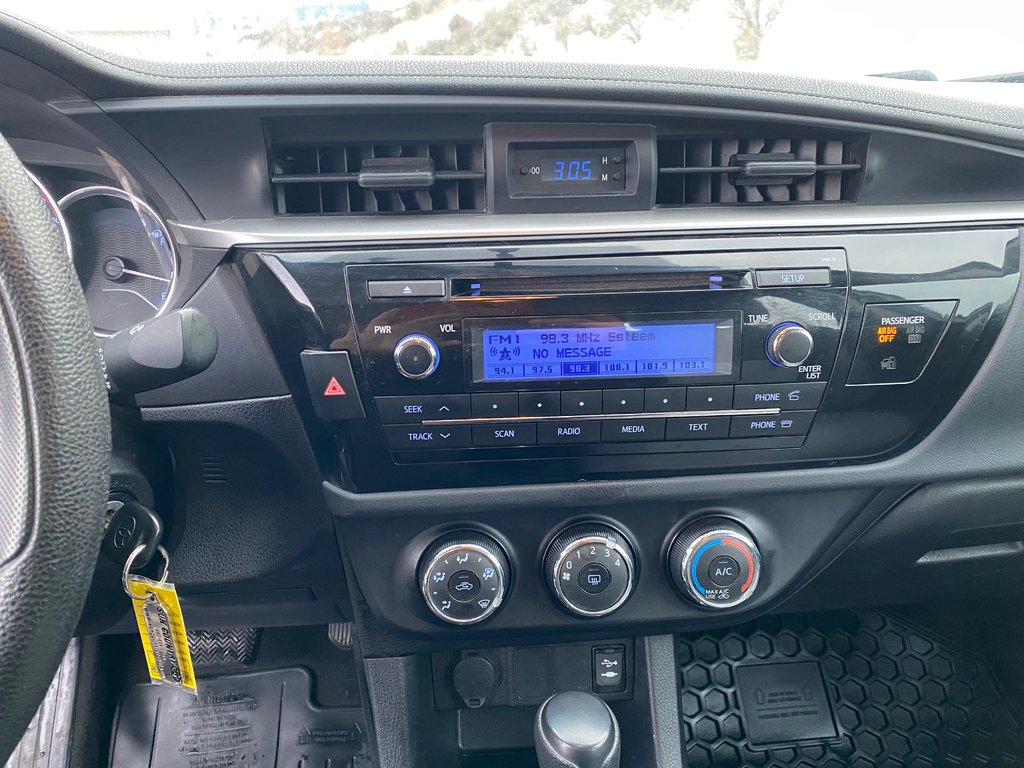 2016 Toyota Corolla CE in Kamloops, British Columbia - 13 - w1024h768px