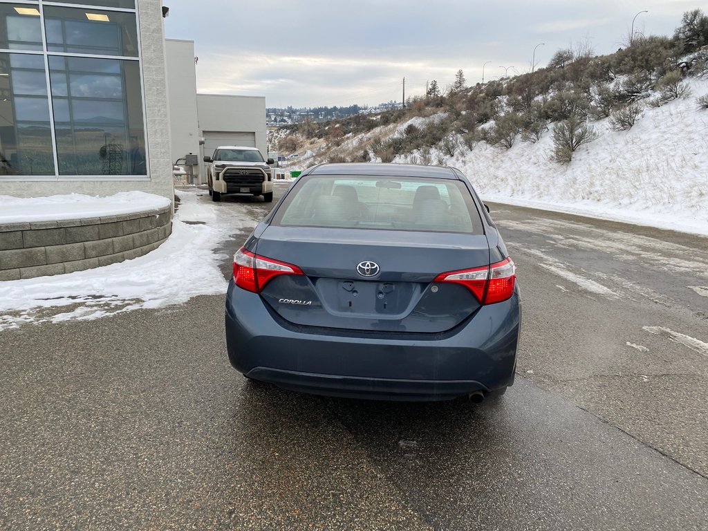 2016 Toyota Corolla CE in Kamloops, British Columbia - 4 - w1024h768px