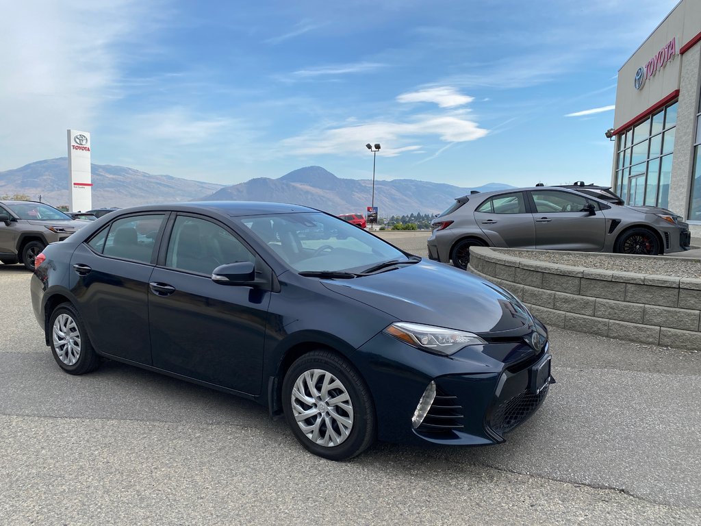 2018 Toyota Corolla SE in Kamloops, British Columbia - 1 - w1024h768px