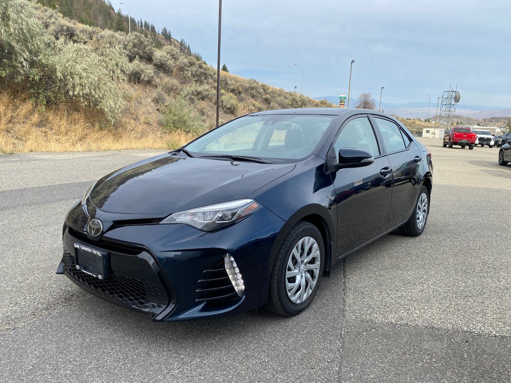 2018 Toyota Corolla SE in Kamloops, British Columbia - 12 - w1024h768px