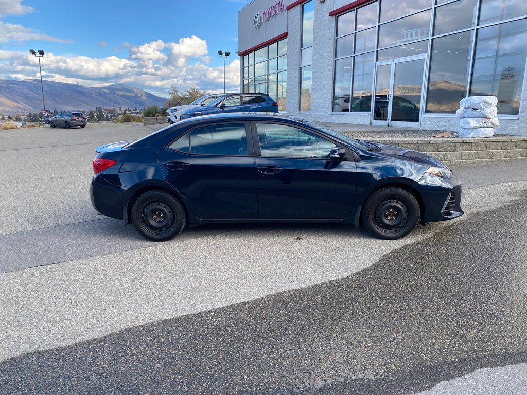 2019 Toyota Corolla Se Upgrade in Kamloops, British Columbia - 2 - w1024h768px