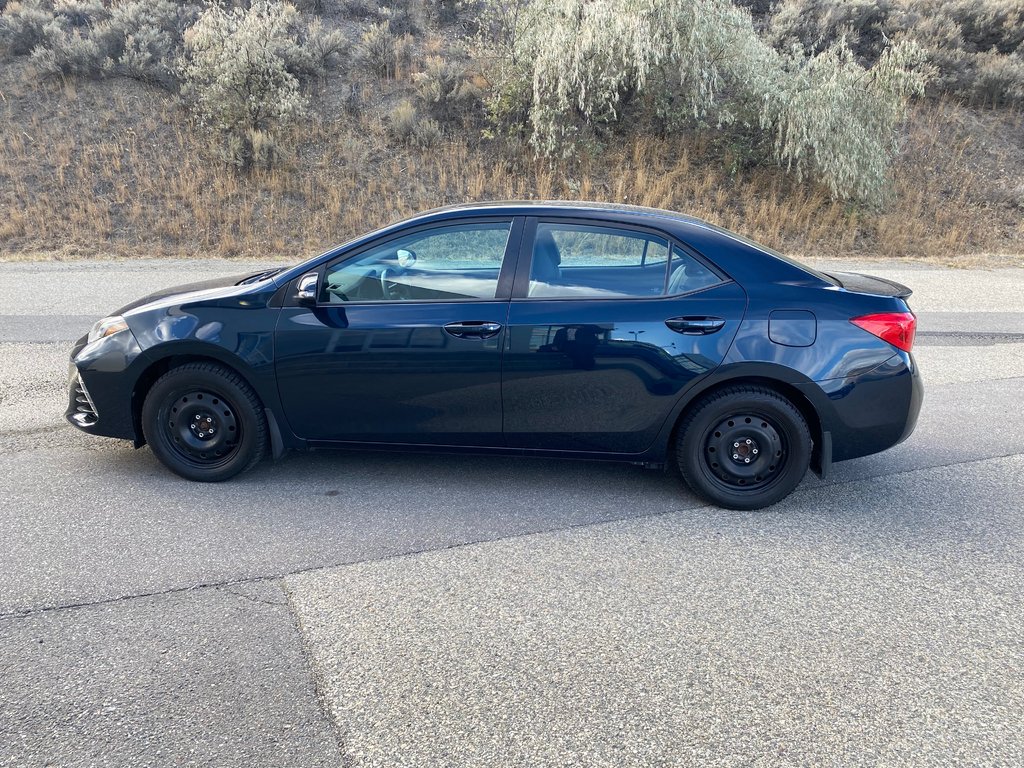 2019 Toyota Corolla Se Upgrade in Kamloops, British Columbia - 6 - w1024h768px