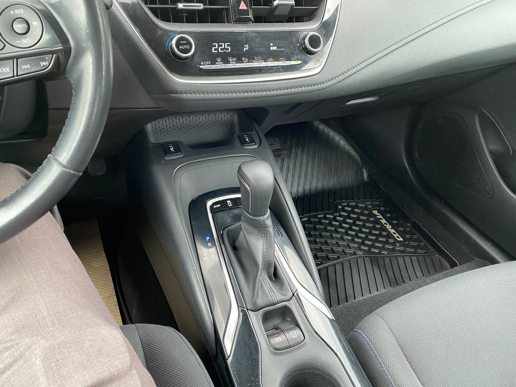 2020 Toyota Corolla Se in Kamloops, British Columbia - 17 - w1024h768px