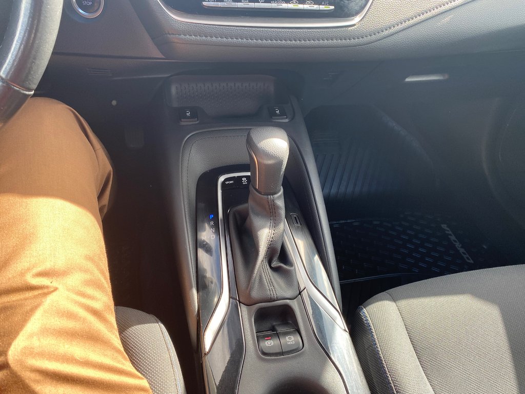 2020 Toyota Corolla SE in Kamloops, British Columbia - 15 - w1024h768px