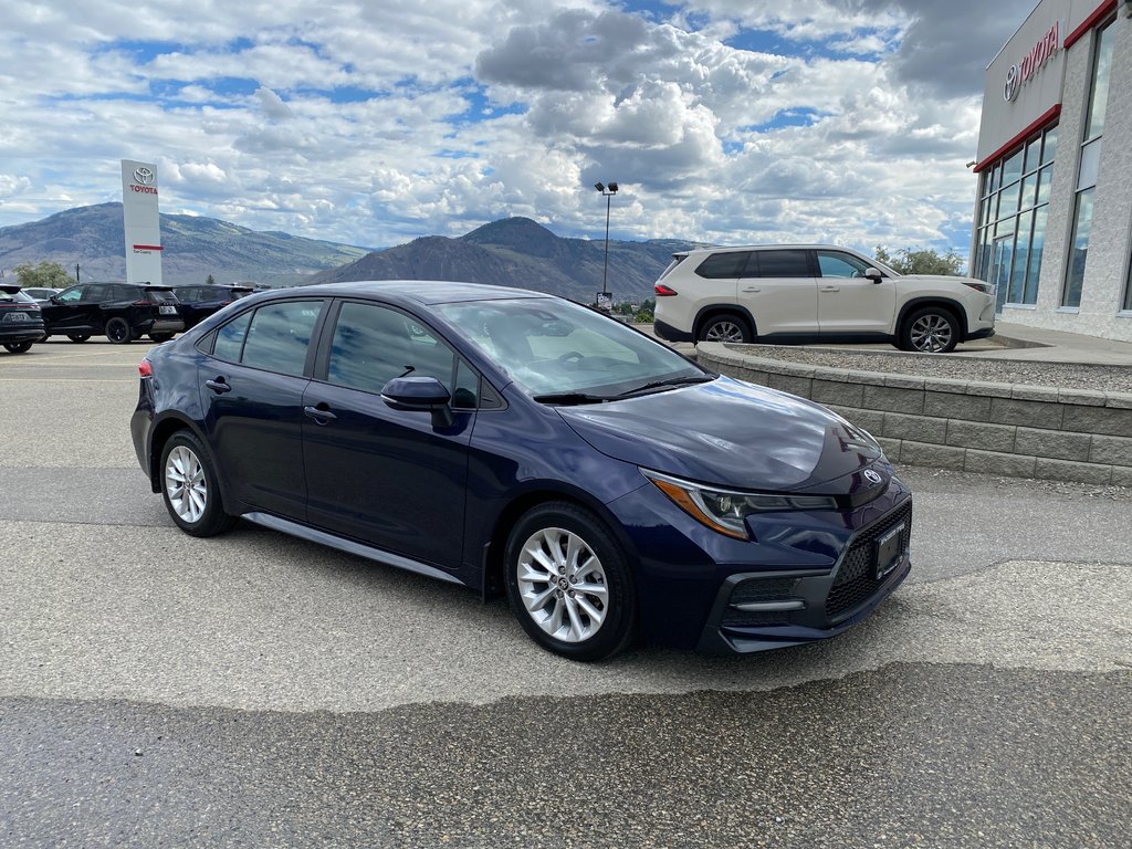 2020 Toyota Corolla Se in Kamloops, British Columbia - 1 - w1024h768px