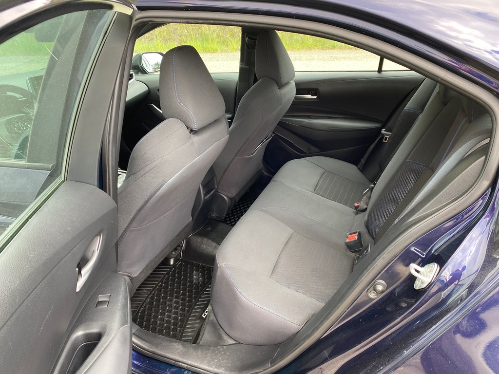 2020 Toyota Corolla Se in Kamloops, British Columbia - 11 - w1024h768px