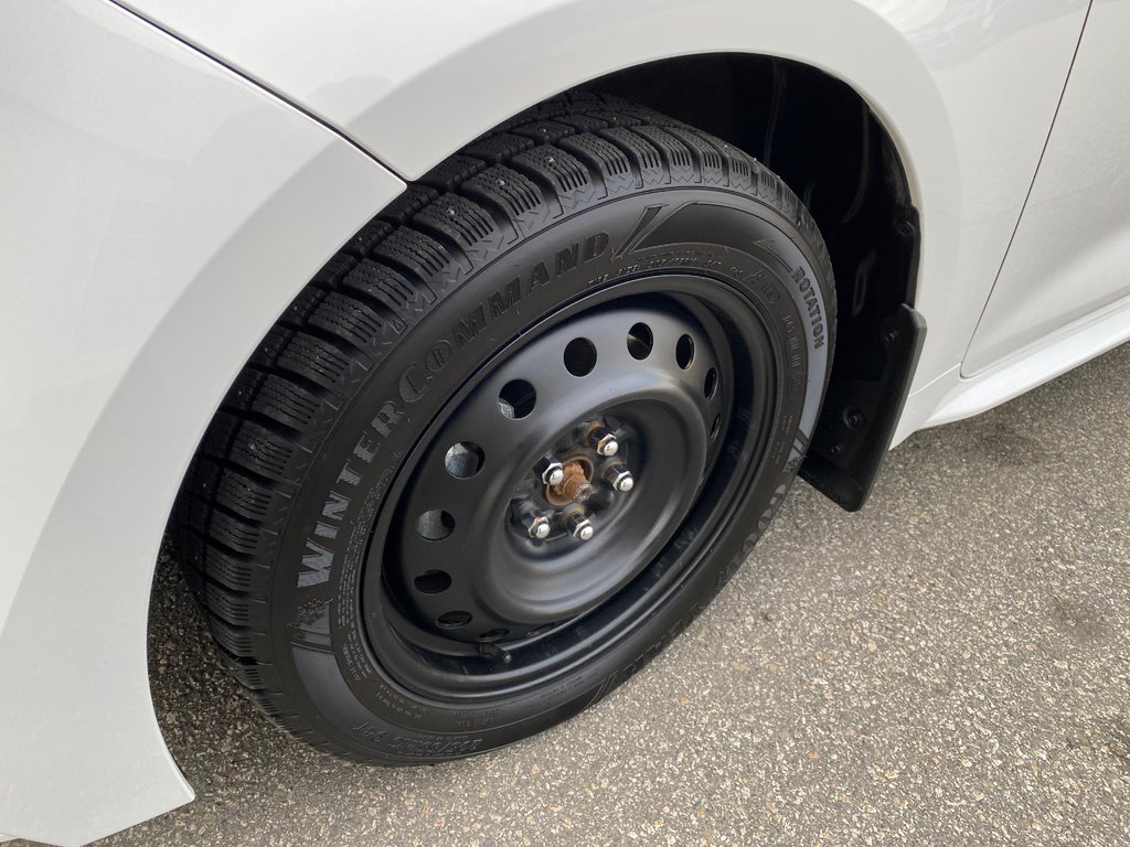 2022 Toyota Corolla LE in Kamloops, British Columbia - 9 - w1024h768px