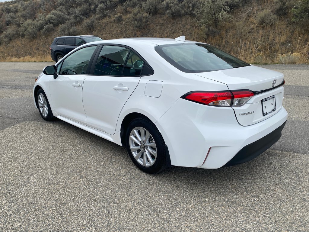 2024 Toyota Corolla LE in Kamloops, British Columbia - 7 - w1024h768px