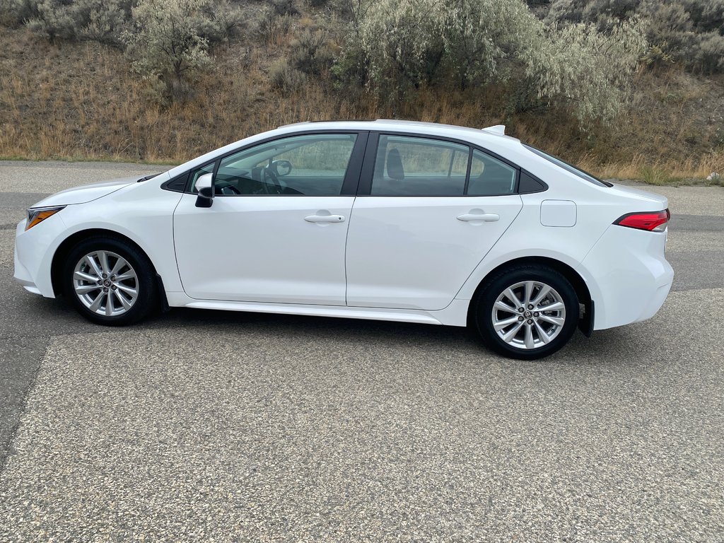2024 Toyota Corolla LE in Kamloops, British Columbia - 8 - w1024h768px