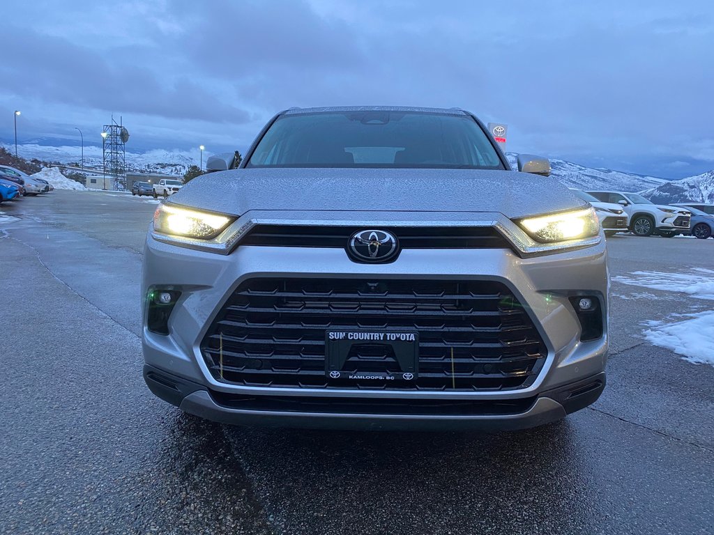 2024 Toyota GRAND HIGHLANDER HYBRID Limited in Kamloops, British Columbia - 10 - w1024h768px