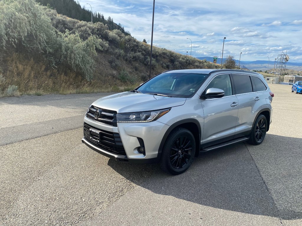 2019 Toyota Highlander SE in Kamloops, British Columbia - 6 - w1024h768px
