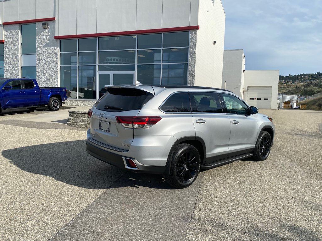 2019 Toyota Highlander SE in Kamloops, British Columbia - 3 - w1024h768px