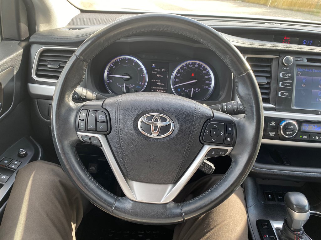 2019 Toyota Highlander SE in Kamloops, British Columbia - 15 - w1024h768px