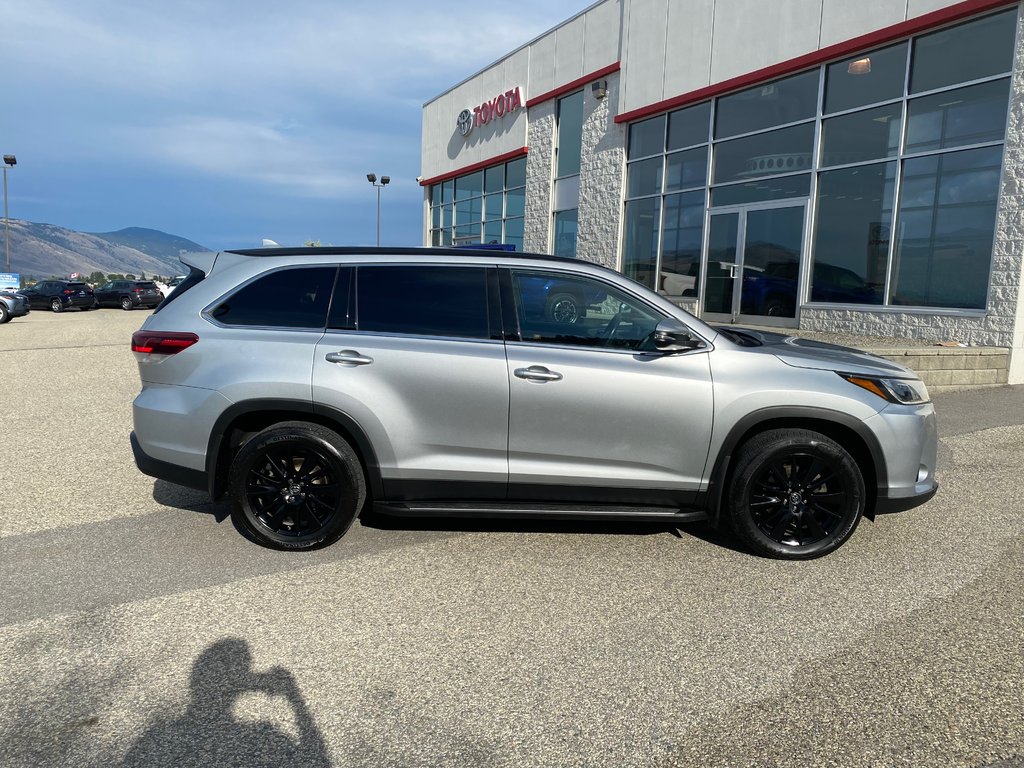 2019 Toyota Highlander SE in Kamloops, British Columbia - 2 - w1024h768px