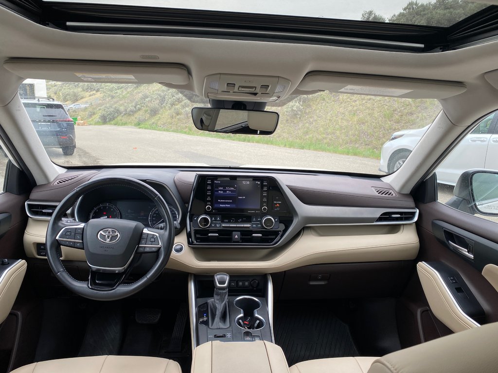 2020 Toyota Highlander XLE in Kamloops, British Columbia - 12 - w1024h768px