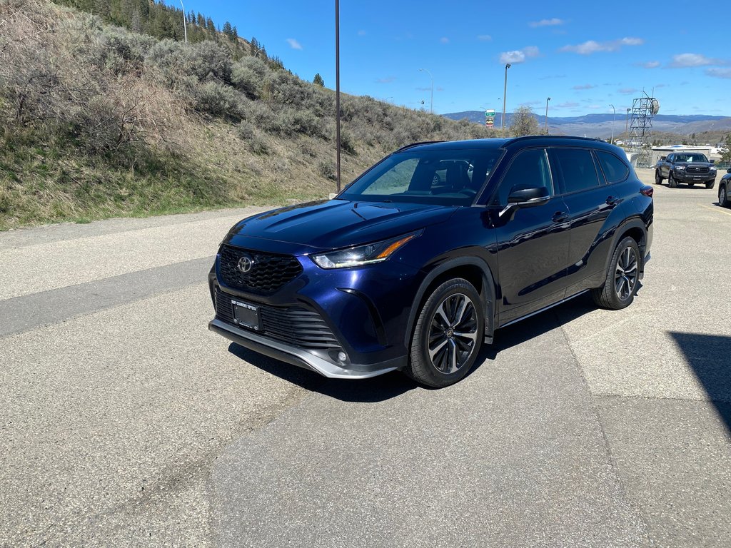 2021 Toyota Highlander XSE in Kamloops, British Columbia - 7 - w1024h768px