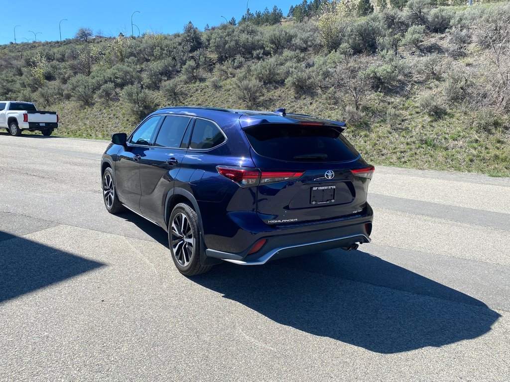 2021 Toyota Highlander XSE in Kamloops, British Columbia - 5 - w1024h768px