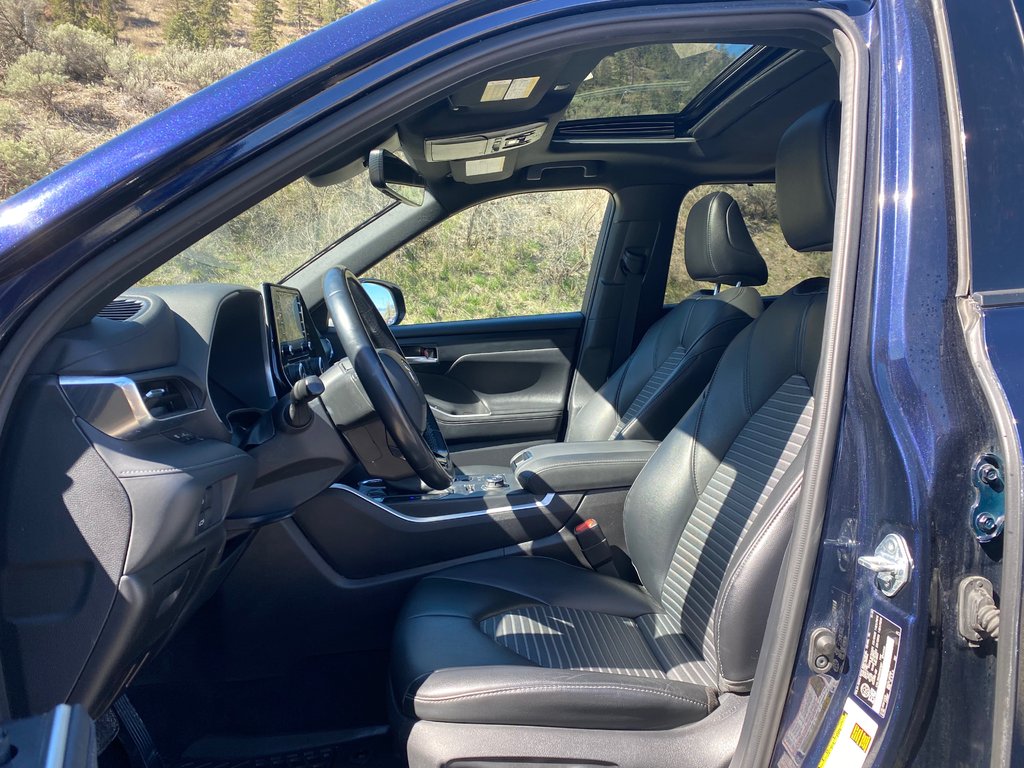 2021 Toyota Highlander XSE in Kamloops, British Columbia - 14 - w1024h768px