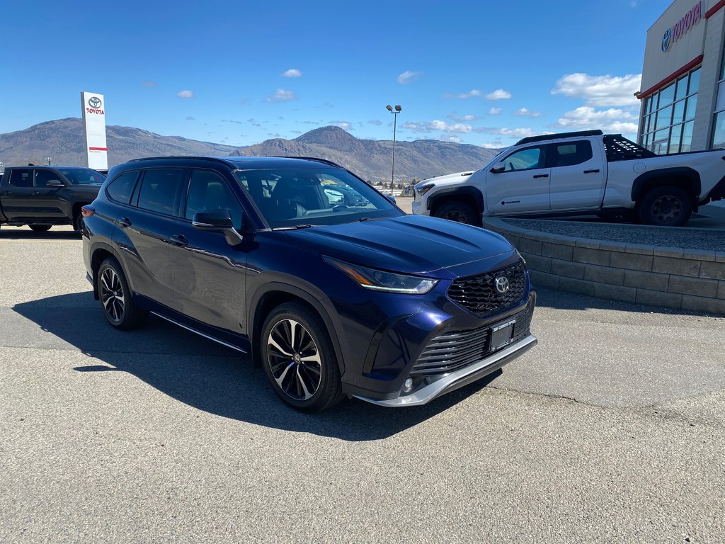 2021 Toyota Highlander XSE in Kamloops, British Columbia - 1 - w1024h768px