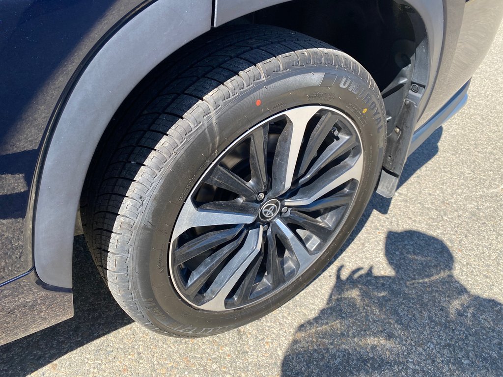 2021 Toyota Highlander XSE in Kamloops, British Columbia - 9 - w1024h768px