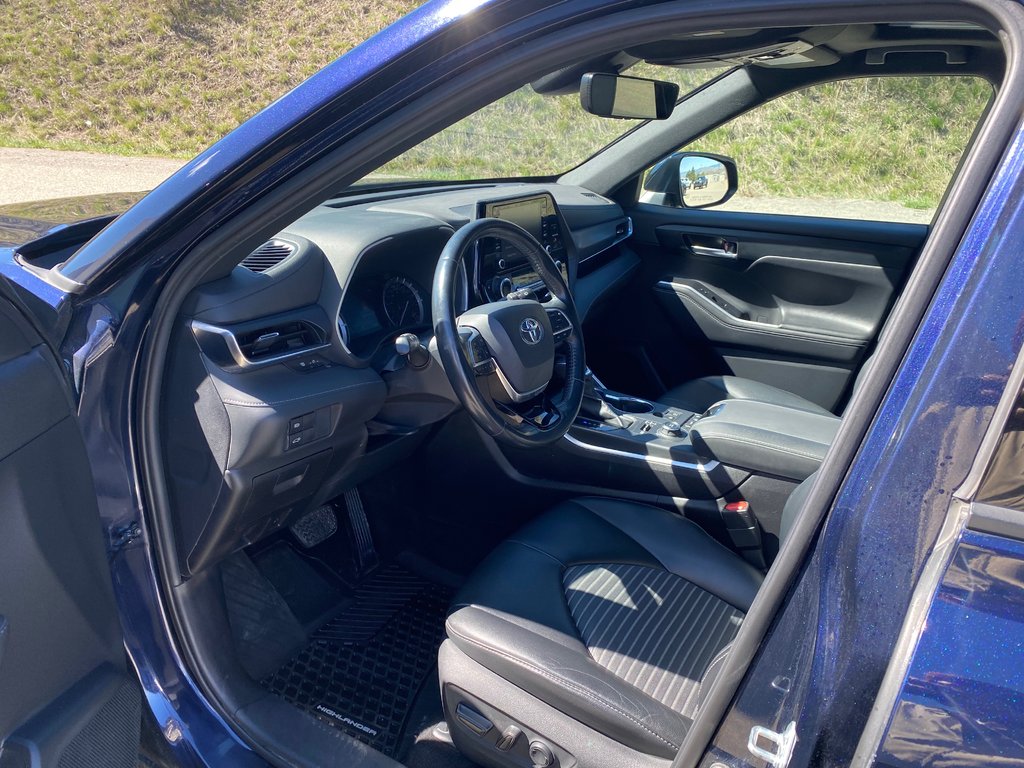 2021 Toyota Highlander XSE in Kamloops, British Columbia - 13 - w1024h768px