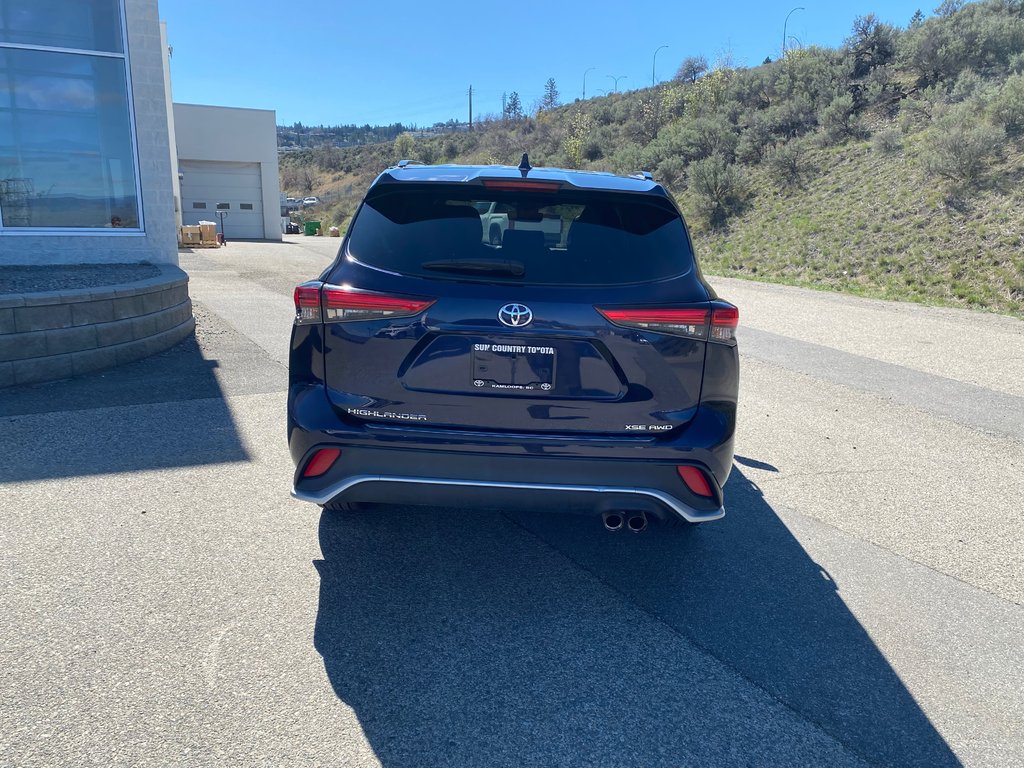 2021 Toyota Highlander XSE in Kamloops, British Columbia - 4 - w1024h768px