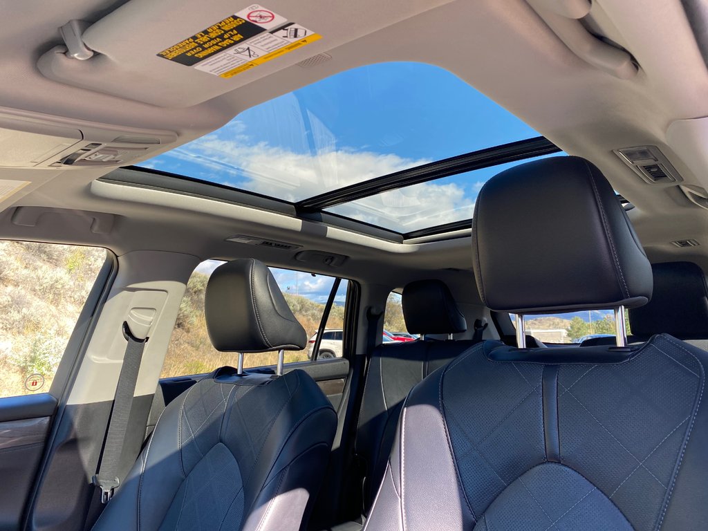2022 Toyota Highlander Limited in Kamloops, British Columbia - 15 - w1024h768px
