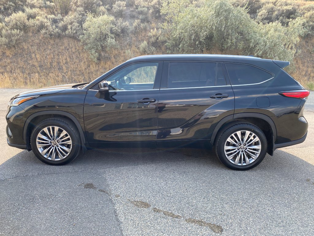 2023 Toyota Highlander Platinum in Kamloops, British Columbia - 19 - w1024h768px