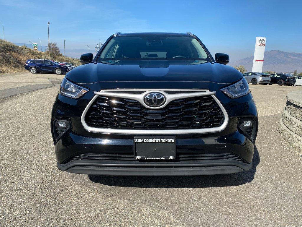 2024 Toyota Highlander XLE AWD in Kamloops, British Columbia - 7 - w1024h768px