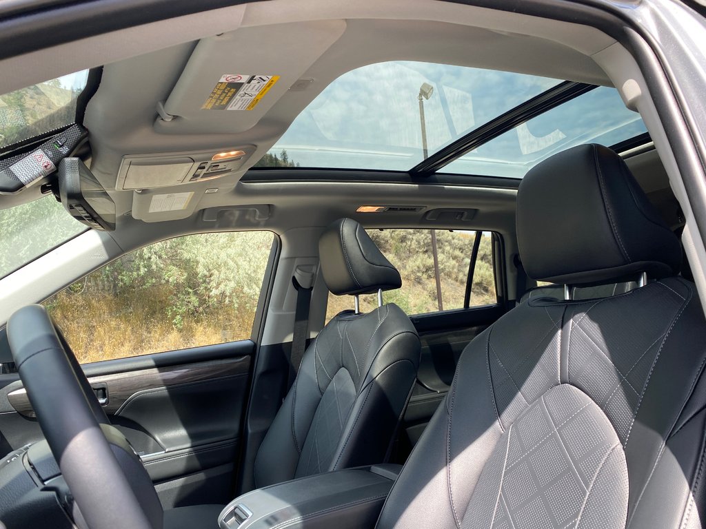 2026 Toyota Highlander Hybrid Limited in Kamloops, British Columbia - 19 - w1024h768px