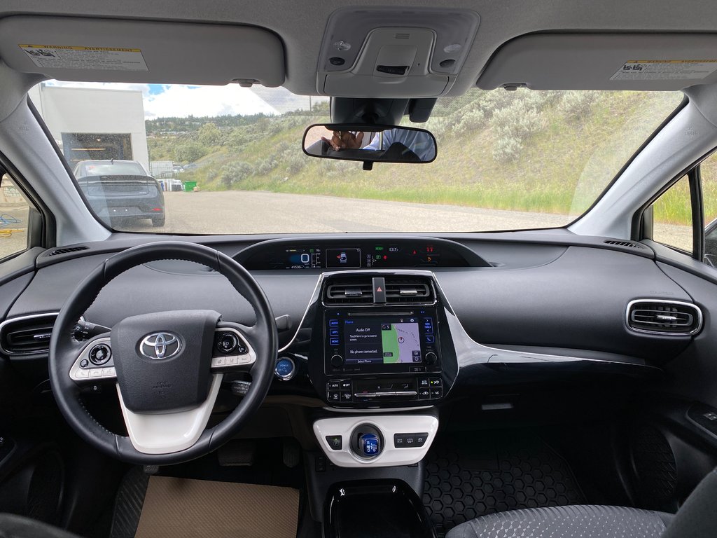 2018 Toyota Prius Prime in Kamloops, British Columbia - 11 - w1024h768px
