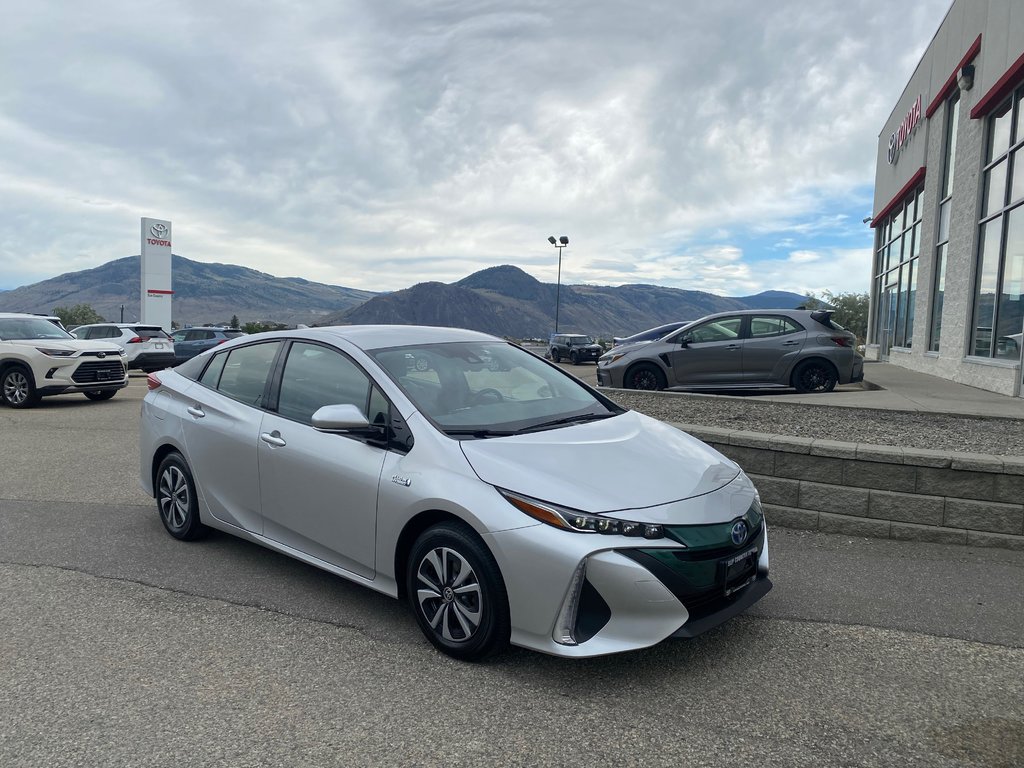 2019 Toyota PRIUS PRIME Upgrade in Kamloops, British Columbia - 1 - w1024h768px