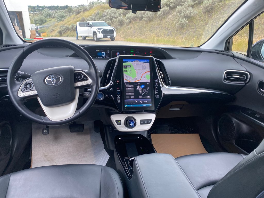 2019 Toyota PRIUS PRIME Upgrade in Kamloops, British Columbia - 8 - w1024h768px