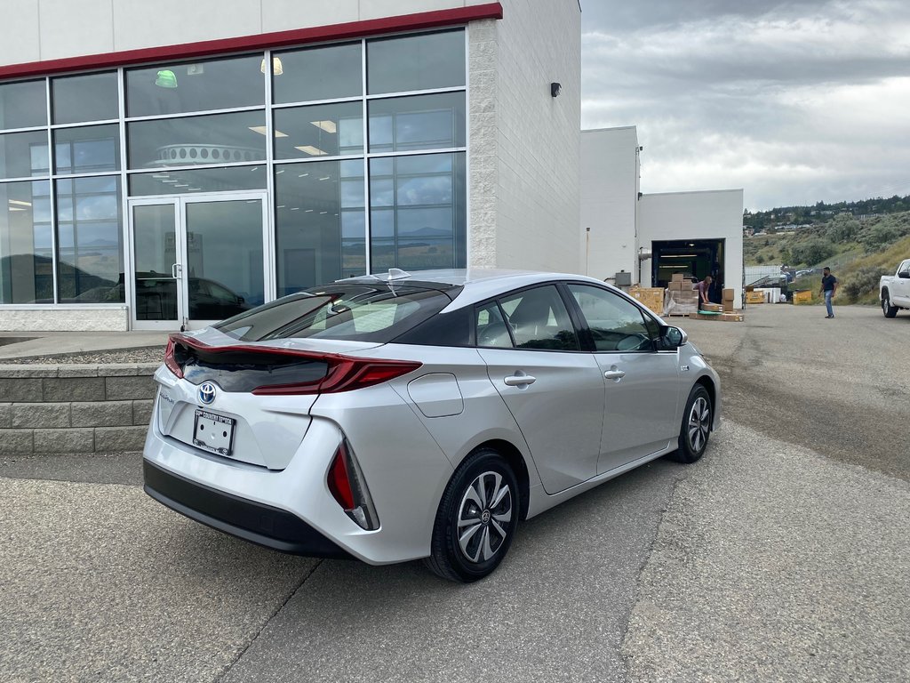 2019 Toyota PRIUS PRIME Upgrade in Kamloops, British Columbia - 2 - w1024h768px