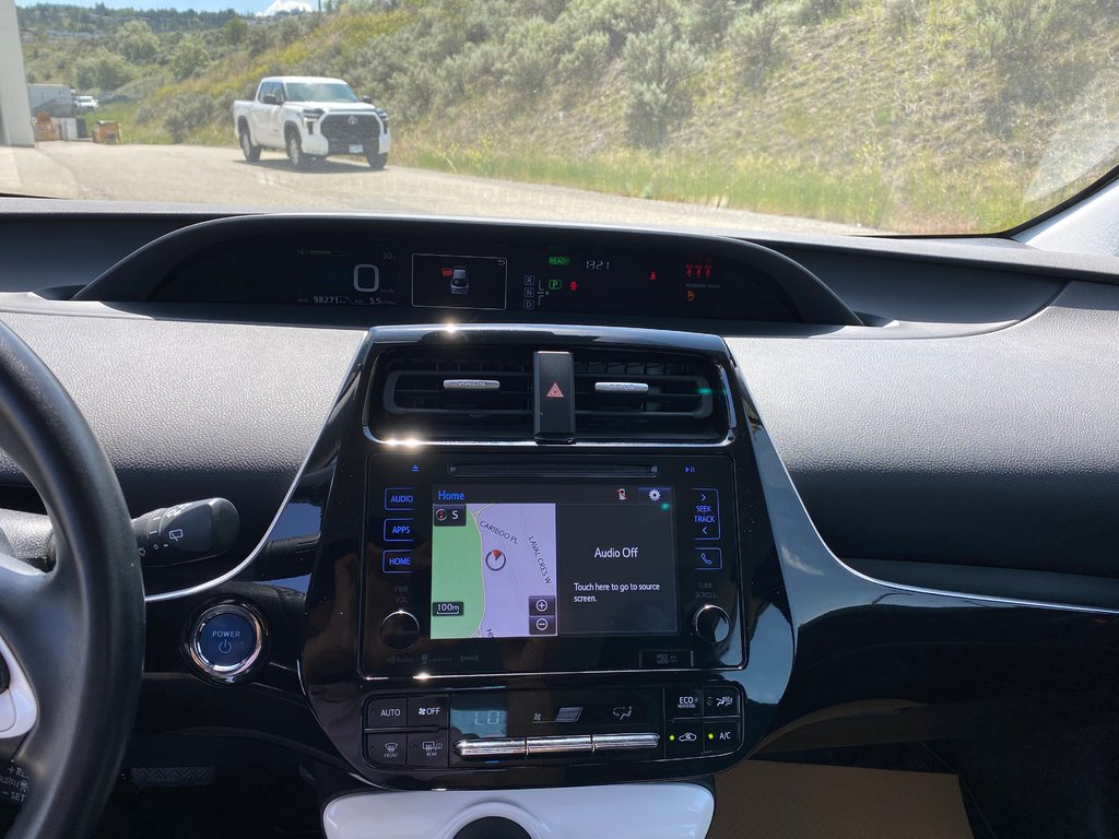 2018 Toyota Prius Touring in Kamloops, British Columbia - 14 - w1024h768px