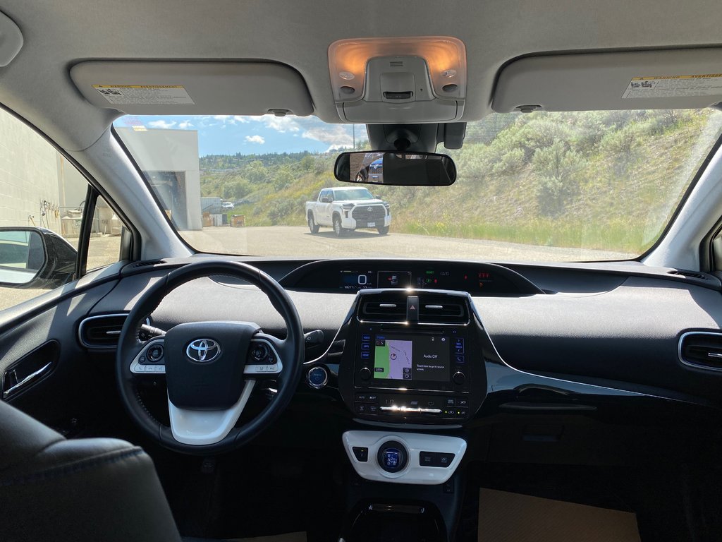 2018 Toyota Prius Touring in Kamloops, British Columbia - 11 - w1024h768px