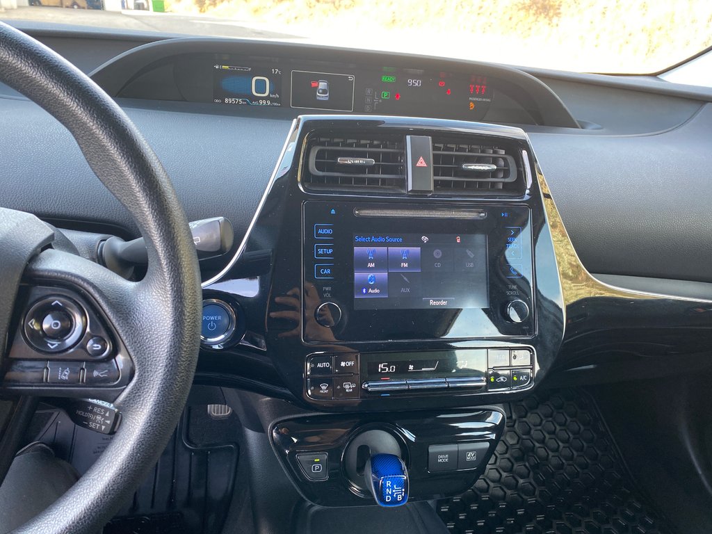 2019 Toyota Prius in Kamloops, British Columbia - 12 - w1024h768px