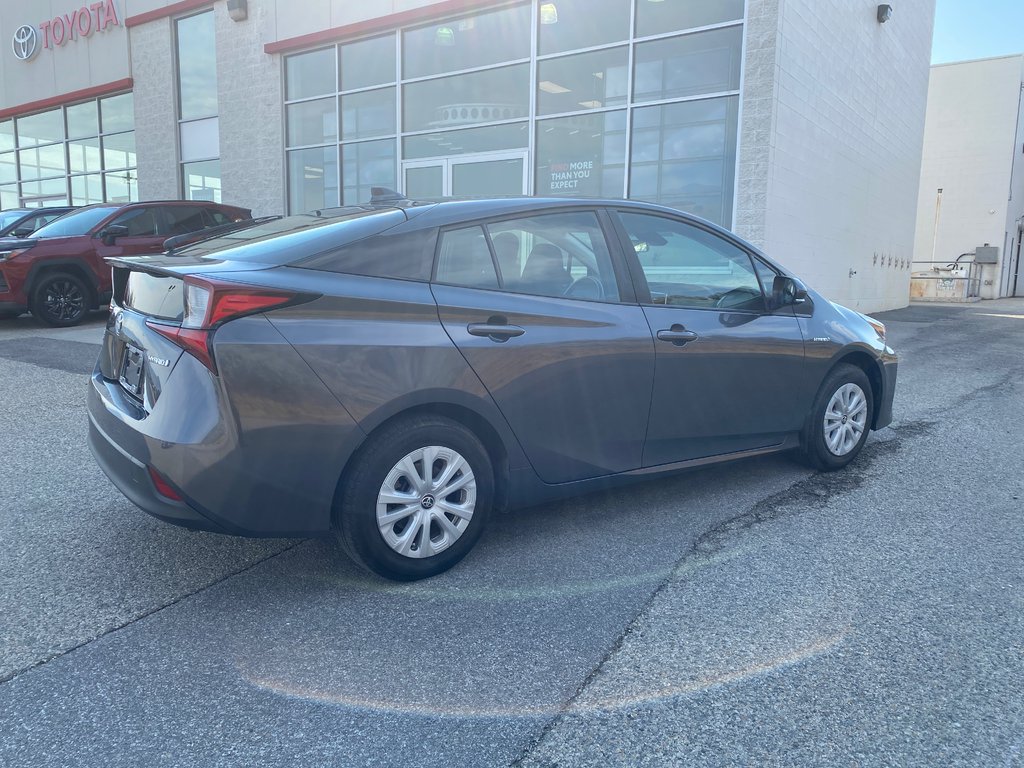 2019 Toyota Prius in Kamloops, British Columbia - 4 - w1024h768px