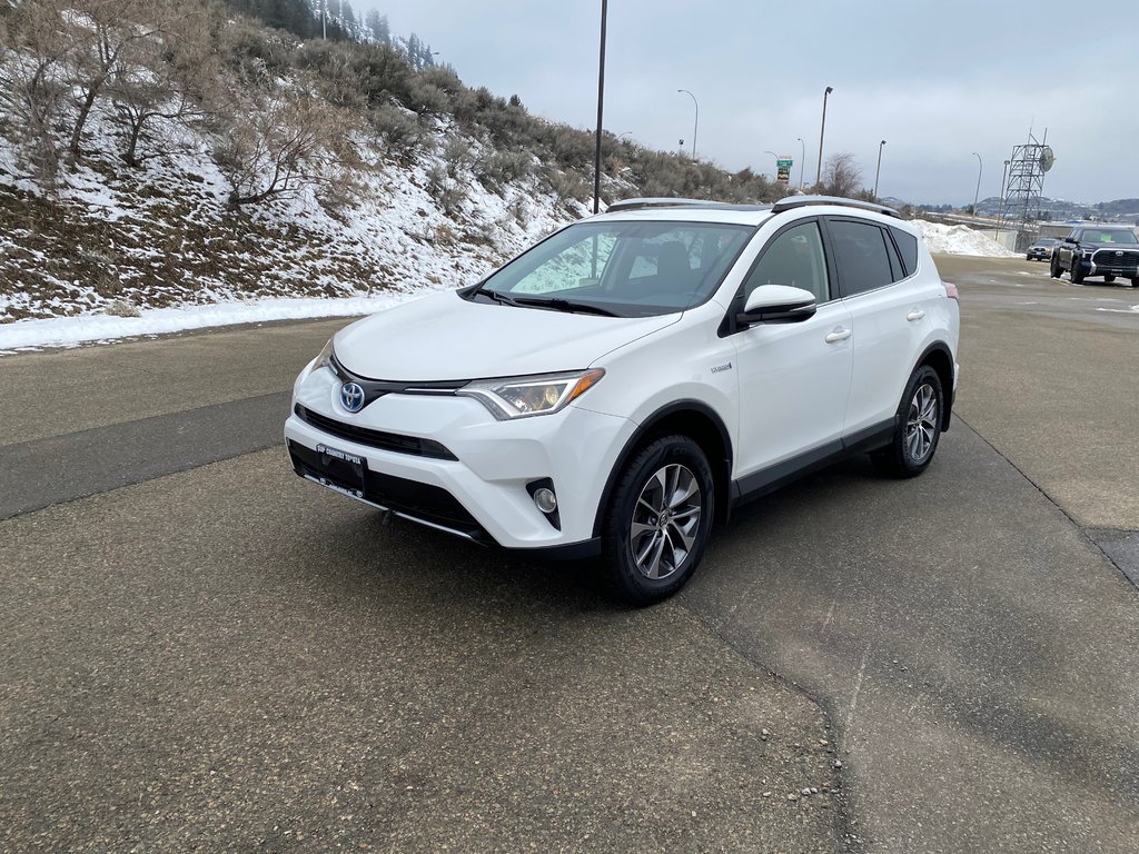 2016 Toyota RAV4 Hybrid XLE in Kamloops, British Columbia - 7 - w1024h768px