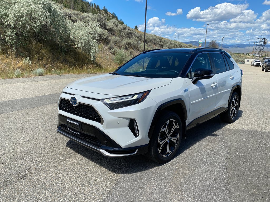 2022 Toyota RAV4 Prime XSE Technology Package in Kamloops, British Columbia - 6 - w1024h768px