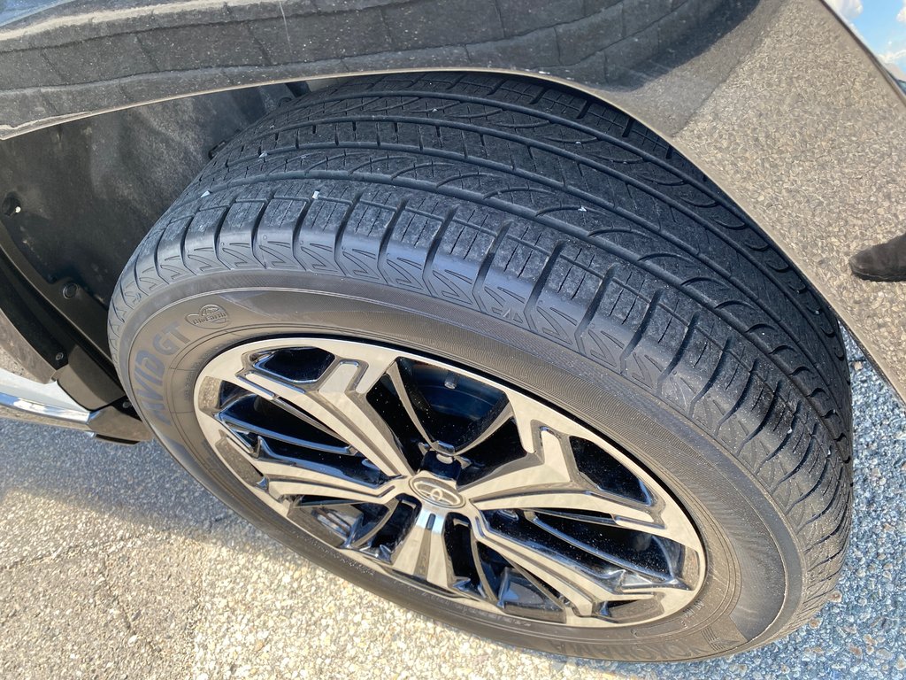 2022 Toyota RAV4 Prime XSE Technology Package in Kamloops, British Columbia - 8 - w1024h768px