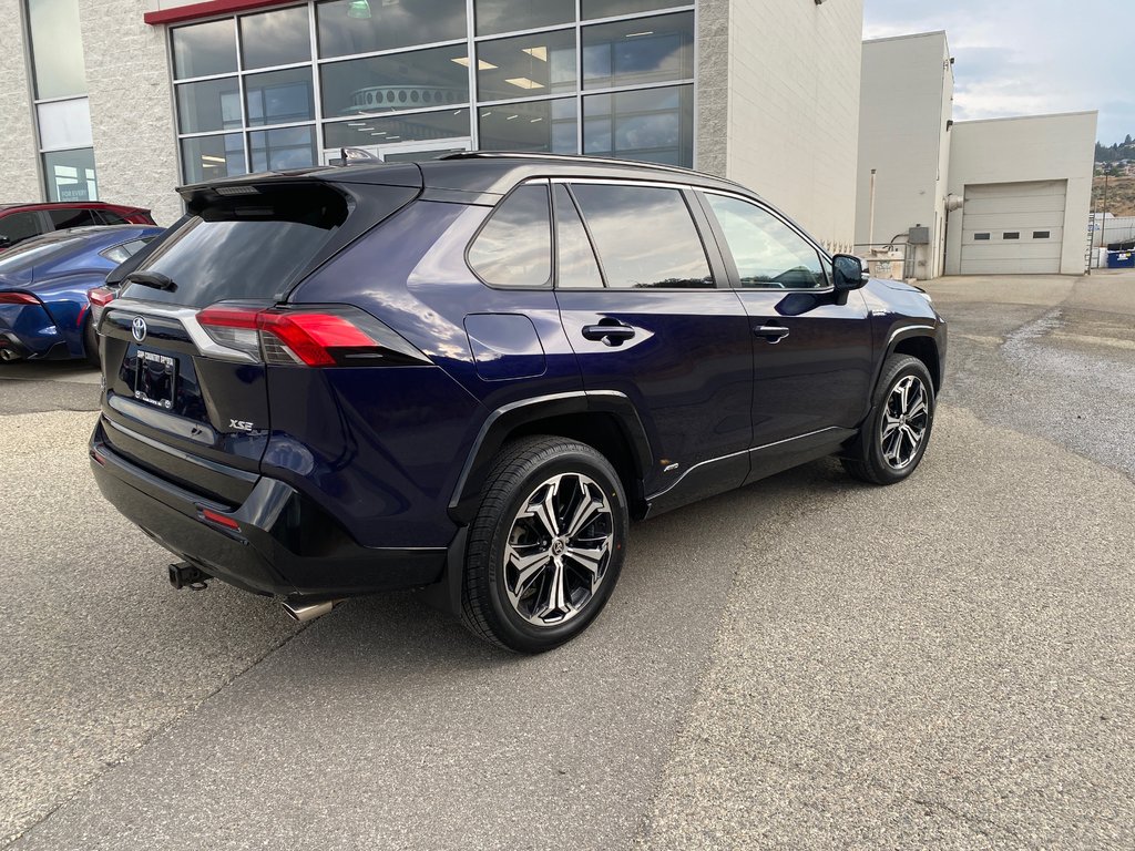 2022 Toyota RAV4 Prime XSE in Kamloops, British Columbia - 4 - w1024h768px