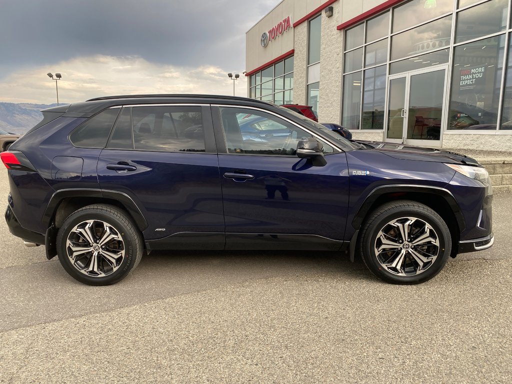 2022 Toyota RAV4 Prime XSE in Kamloops, British Columbia - 2 - w1024h768px