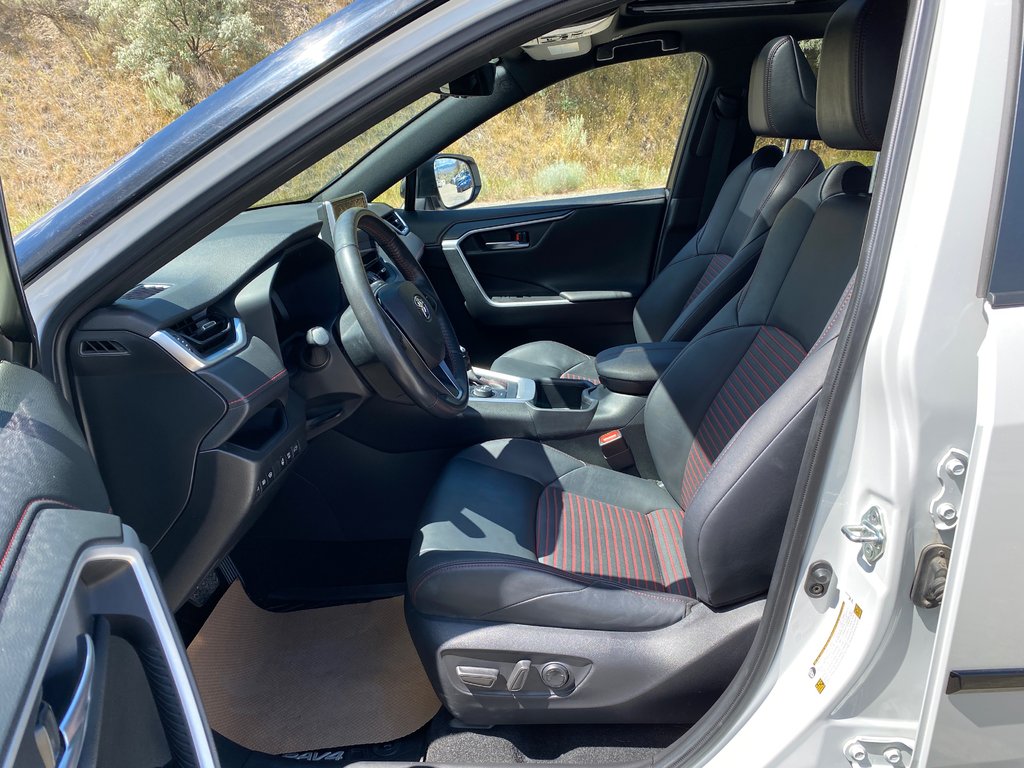 2023 Toyota RAV4 Prime XSE AWD in Kamloops, British Columbia - 11 - w1024h768px