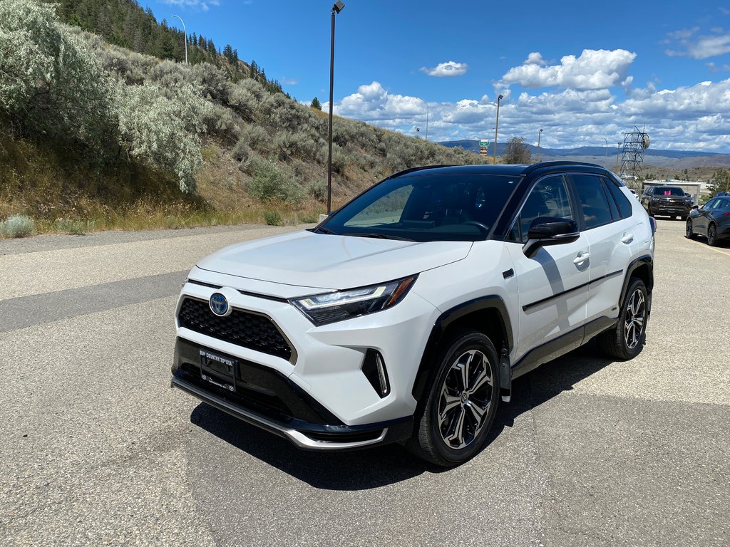 2023 Toyota RAV4 Prime XSE AWD in Kamloops, British Columbia - 7 - w1024h768px