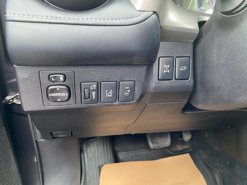 2018 Toyota RAV4 TRAIL in Kamloops, British Columbia - 14 - w1024h768px