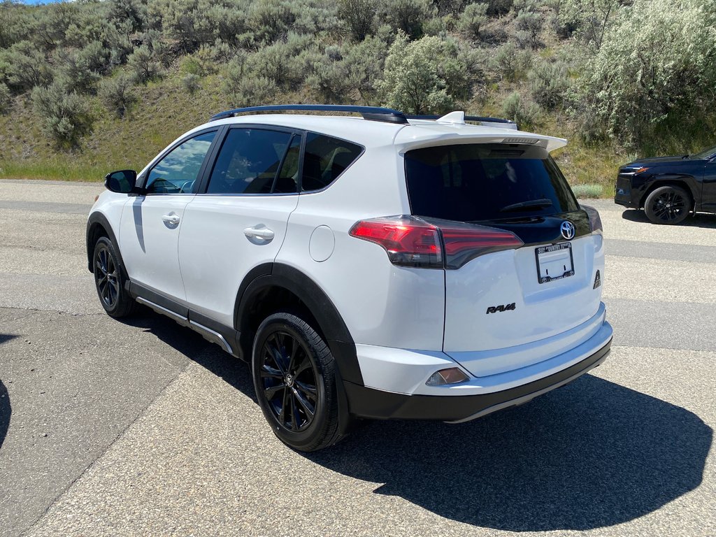 2018 Toyota RAV4 XLE Trail in Kamloops, British Columbia - 3 - w1024h768px